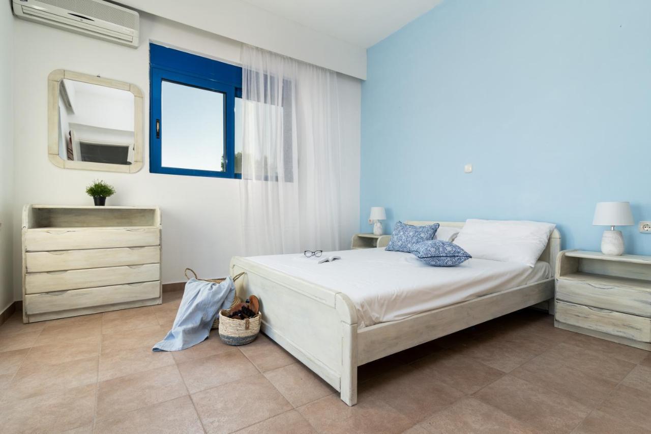 The "Perfect Beach House" Villa Lakhaniá Exterior foto